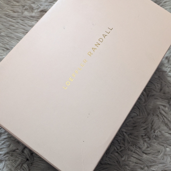 EUC Loeffler Randall Carmen Natural Bow Sandal - Picture 5 of 16